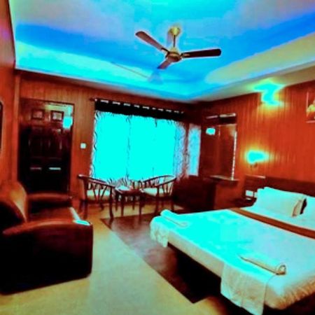 Red Castle Munnar Hotel Buitenkant foto