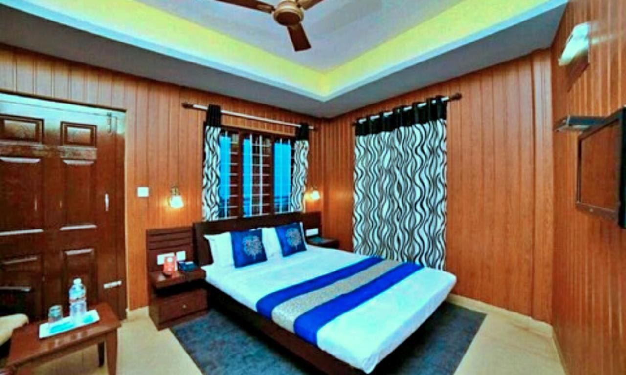 Red Castle Munnar Hotel Buitenkant foto