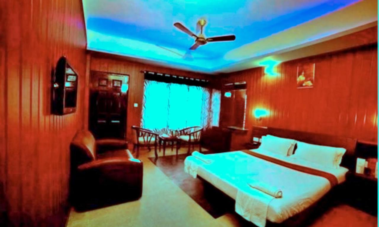 Red Castle Munnar Hotel Buitenkant foto